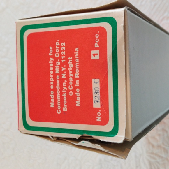 Vintage Christmas Tree Hand Decorated Glass Top by European Craftsman - Picture 9 of 9